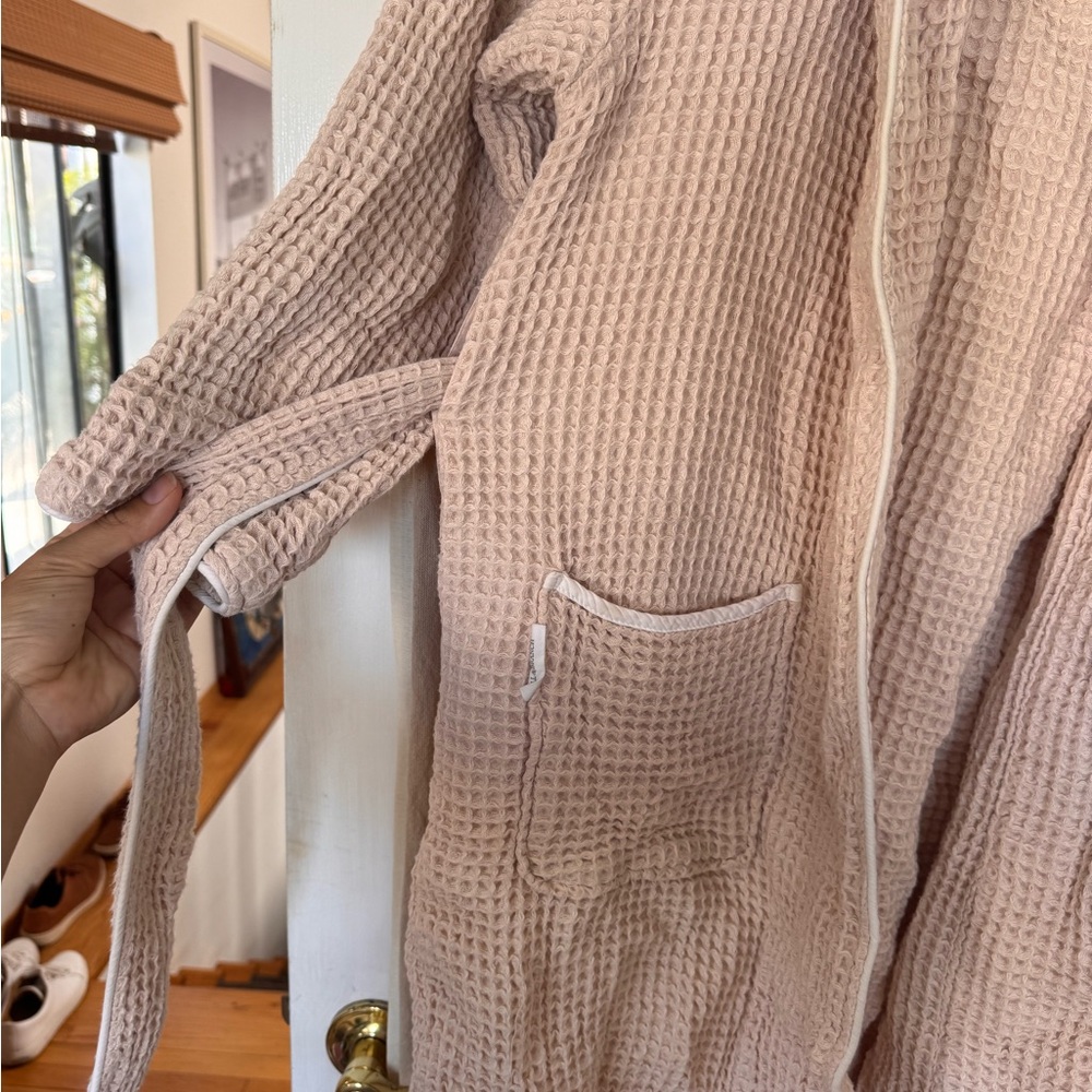 Boll & Branch Women's Pink Waffle Knit Robe - Picture 6 of 8